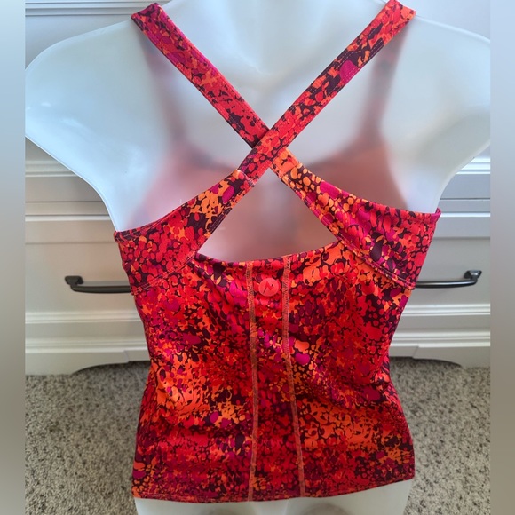 ⛰️ Marmot Camille Tank Top - Women's crisscross back internal bra - Picture 3 of 5